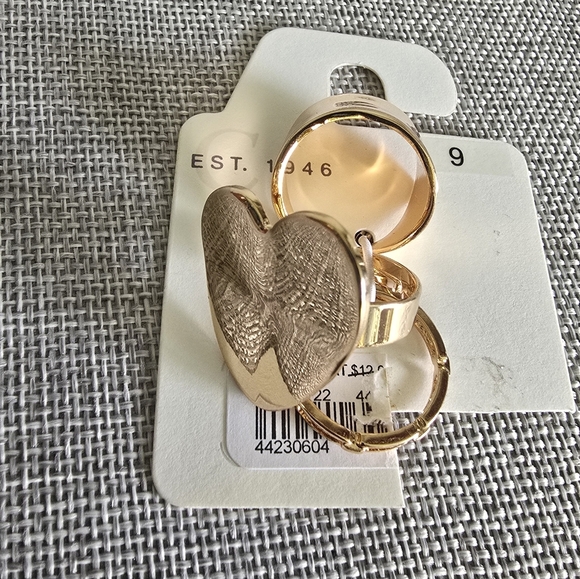 Cato Gold Heart Wide Rings Size 9 - Picture 4 of 4
